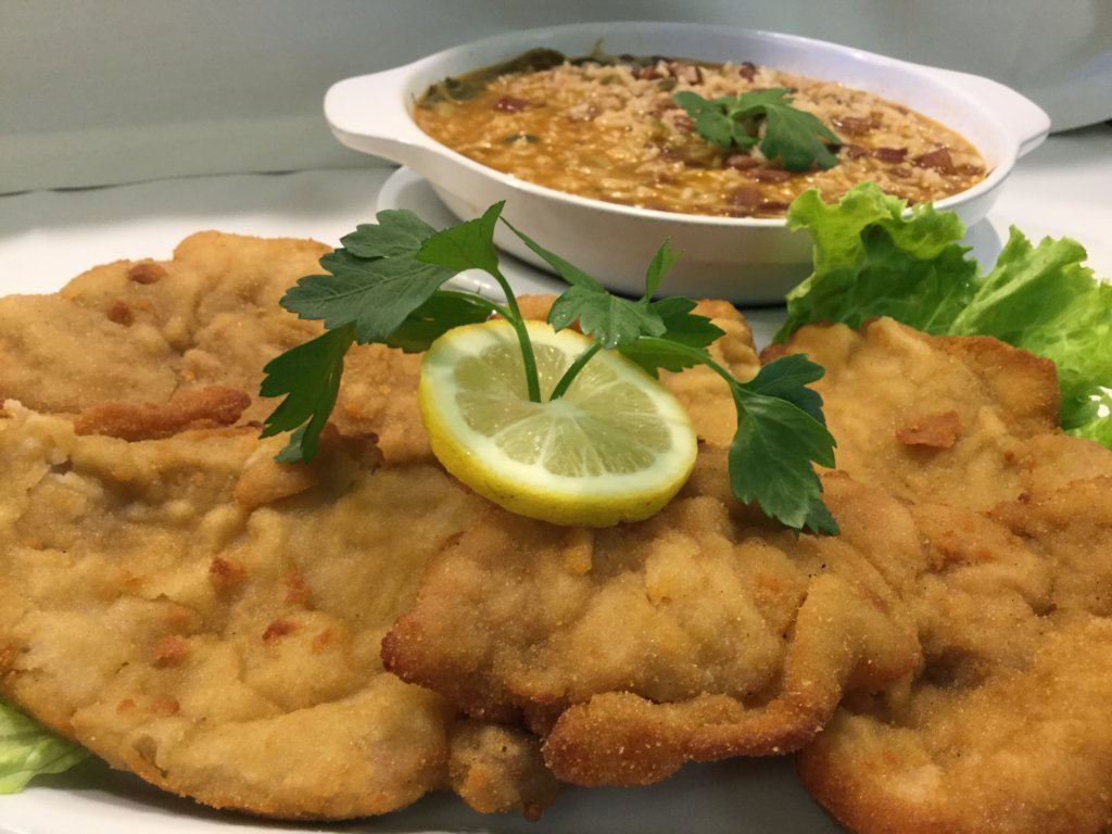 Fêveras panadas c/ arroz de feijão